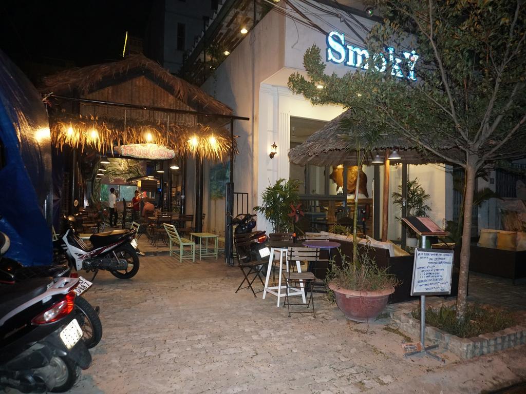 Victori Hotel Danang Exterior foto